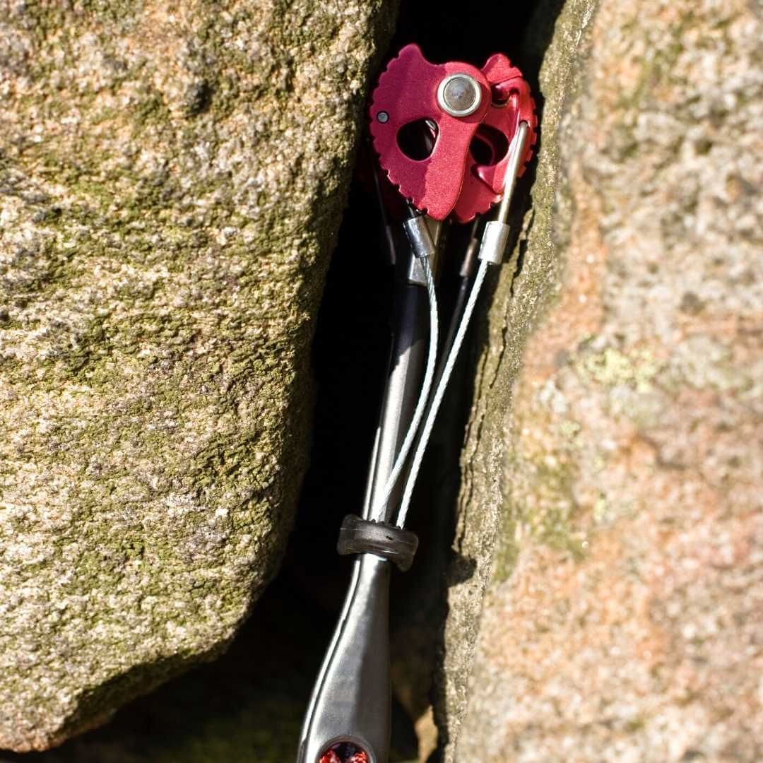 Cam de aseguramiento en tipo de escalada tradicional