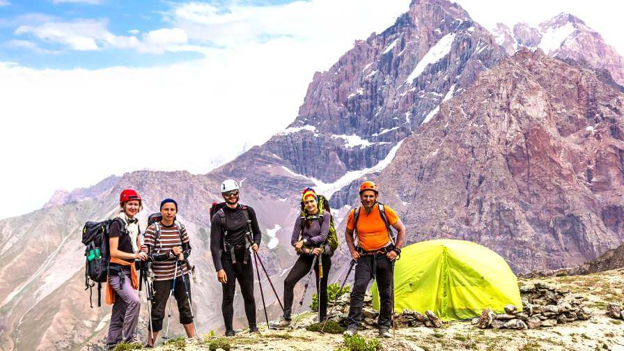 acampar en la montaña